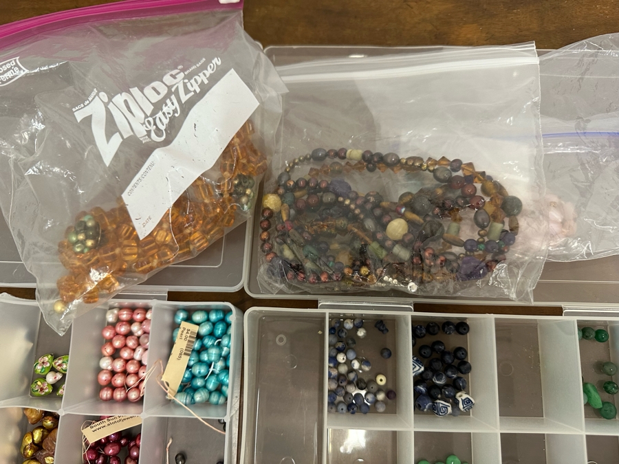 Collection Of Jewelry Making Beads And Costume Jewelry - See Photos [Photo 19]