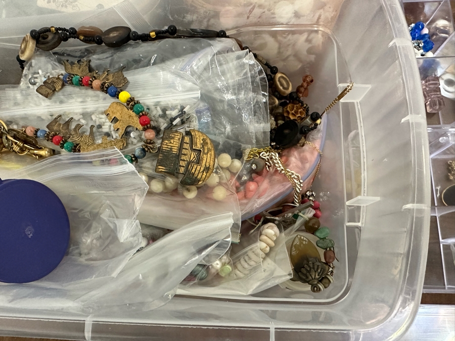 Collection Of Jewelry Making Beads And Costume Jewelry - See Photos [Photo 8]