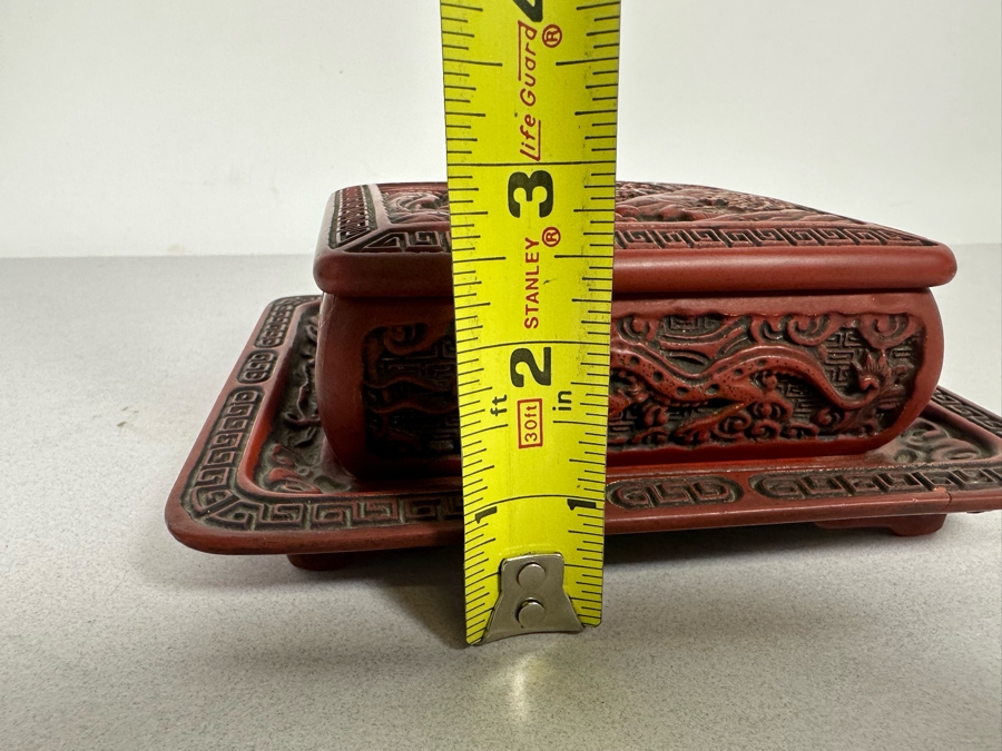 Vintage Chinese Carved Cinnabar Lidded Box With Tray 7W X 6.5D X 2.75H [Photo 29]