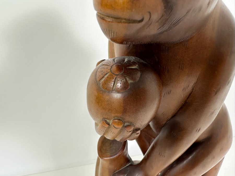 Impressive Hand Carved Wooden Monkey Sculpture 14.5H [Photo 4]