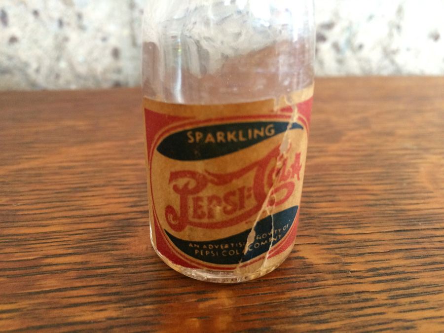 Vintage Pepsi-Cola Miniature Bottle [Photo 2]