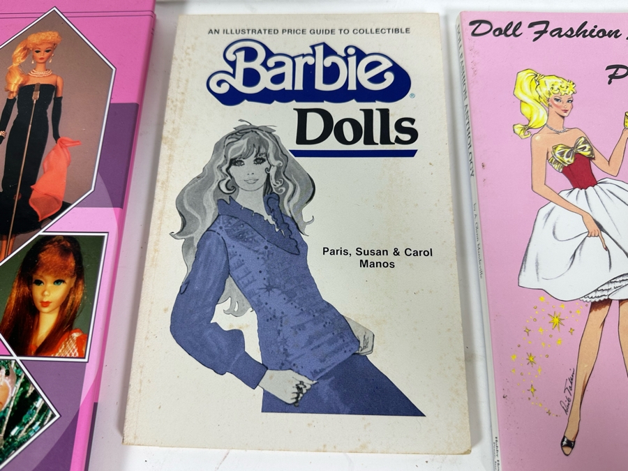 Four Barbie Collector's Books And Nostalgic Barbie Calendars From 1990 & 1991 [Photo 12]