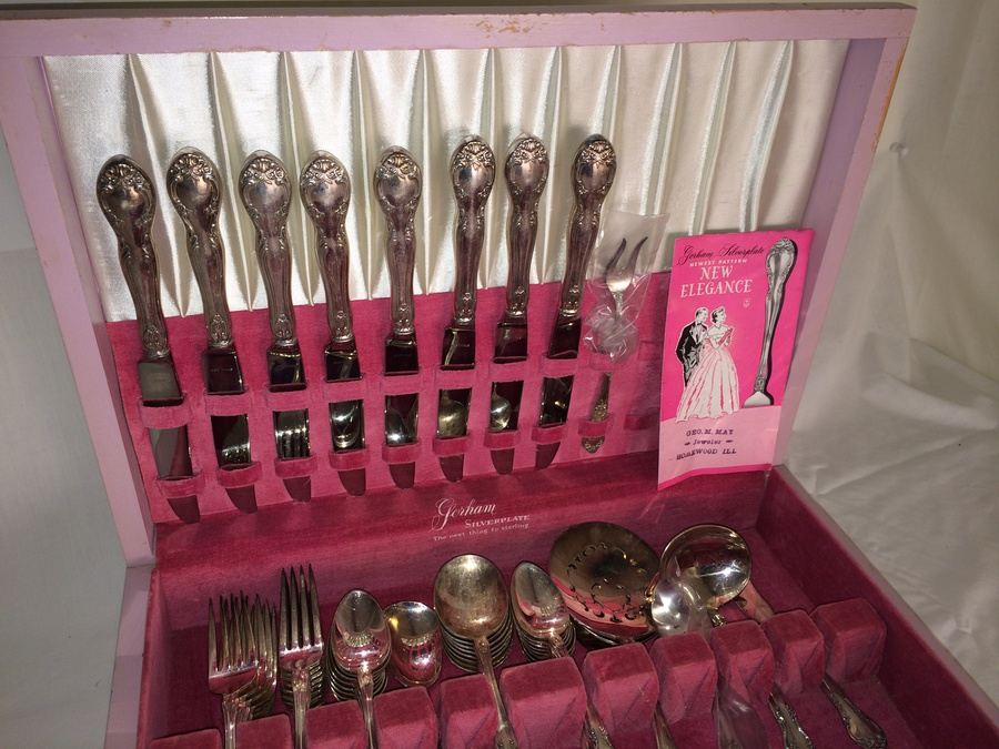 Gorham Silverplate 'New Elegance' Pattern [Photo 2]