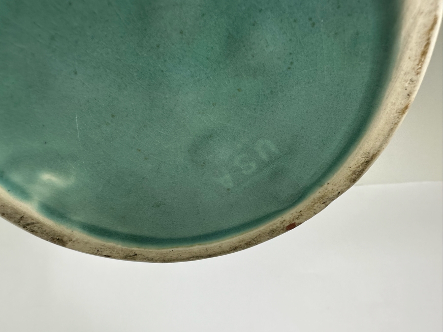 USA Pottery Vase 10H Filled With Peacock Feathers [Photo 5]