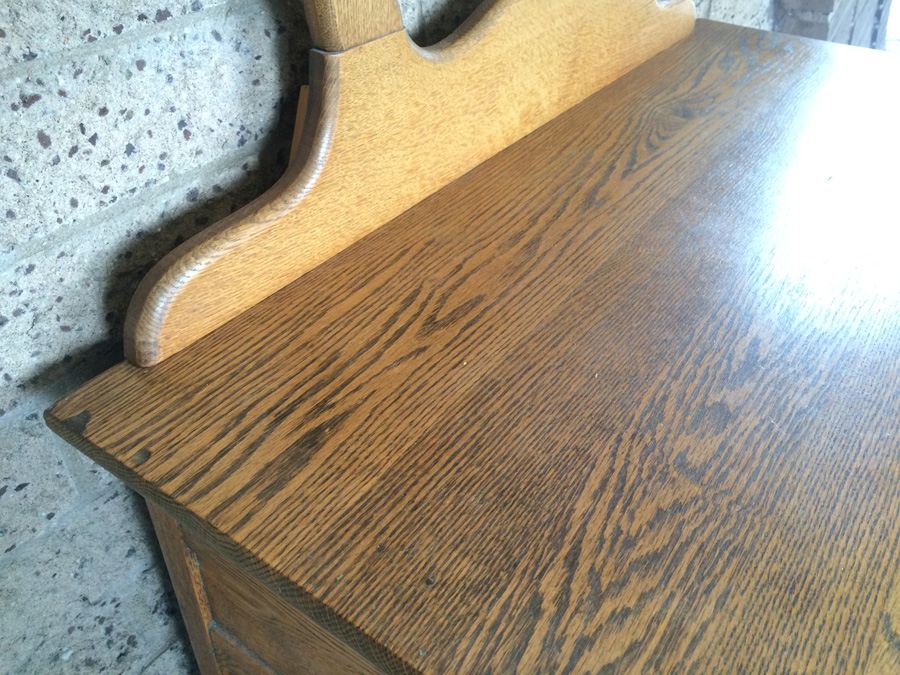 Quarter Sawn Oak Dresser with Pivot Beveled Mirror [Photo 11]