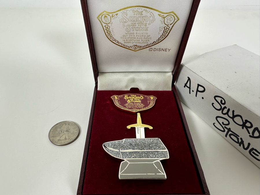 Disney Trading Pin The Sword In The Stone With Box A.P. [Photo 3]