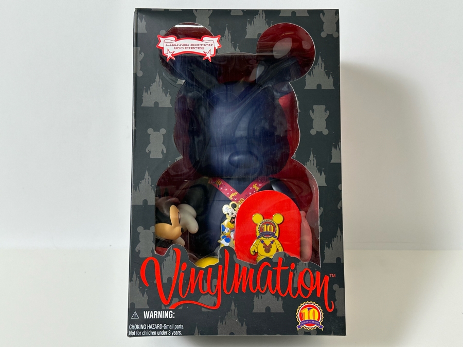 Vintage Walt Disney Disneyland Theme Park Merchandise Vinylmation 9' Collectible Vinyl Mickey Mouse Figure Limited Edition Of 950 Pieces New In Box With Disney Trading Pin [Photo 2]