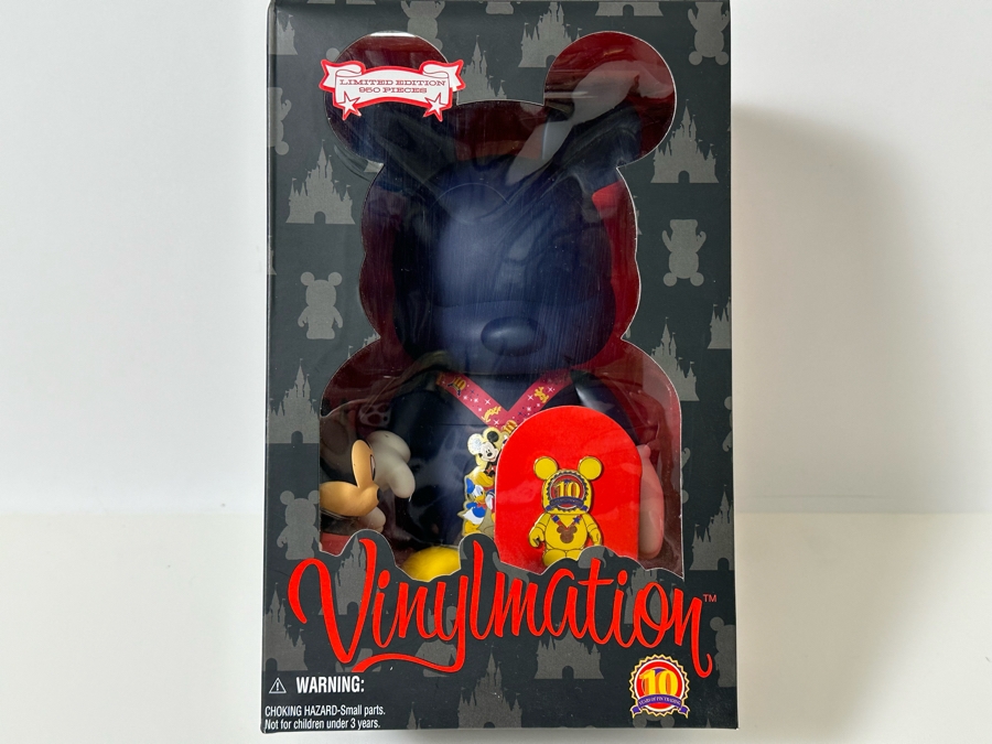 Vintage Walt Disney Disneyland Theme Park Merchandise Vinylmation 9' Collectible Vinyl Mickey Mouse Figure Limited Edition Of 950 Pieces New In Box With Disney Trading Pin [Photo 3]
