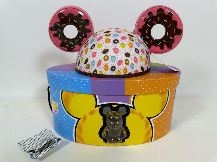 Vintage Disney Vinylmation Cutesters Too Vinyl Ear Hat Plus 3' Mystery Jr. Collectible Figure With Original Box [Photo 3]