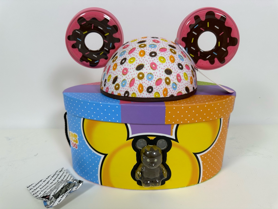 Vintage Disney Vinylmation Cutesters Too Vinyl Ear Hat Plus 3' Mystery Jr. Collectible Figure With Original Box [Photo 2]