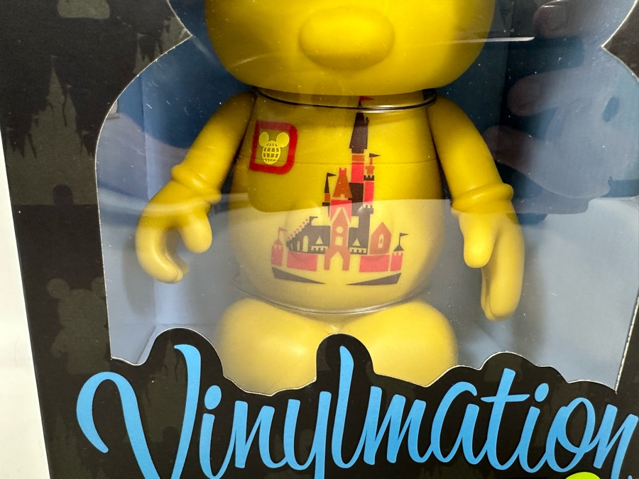 Vintage Walt Disney Disneyland Theme Park Merchandise Vinylmation Magic Kingdom Park #5 9' Collectible Vinyl Mickey Mouse Figure Limited Edition Of 800 Pieces New In Box [Photo 4]