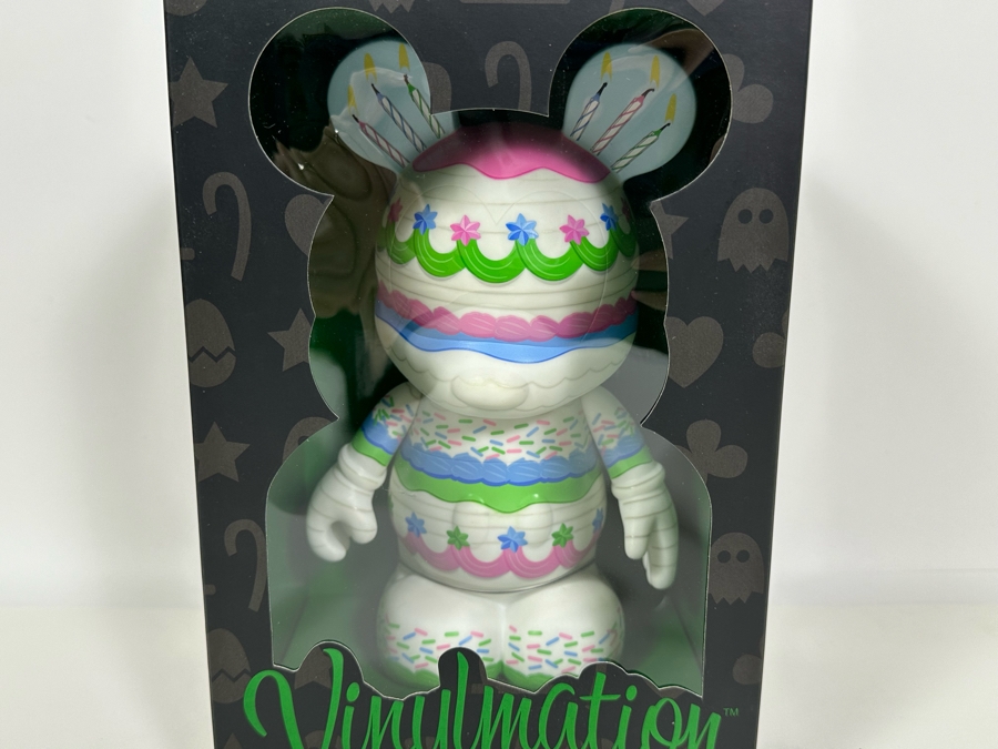 Vintage Walt Disney Disneyland Theme Park Merchandise Vinylmation Holiday #2 9' Collectible Vinyl Mickey Mouse Figure Limited Edition Of 1,000 Pieces New In Box [Photo 3]