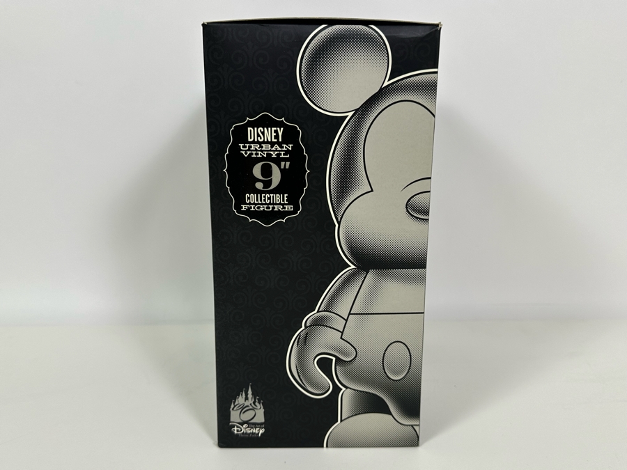Vintage Walt Disney Disneyland Theme Park Merchandise Vinylmation Urban #2 9' Collectible Vinyl Mickey Mouse Figure Limited Edition Of 500 Pieces New In Box [Photo 6]