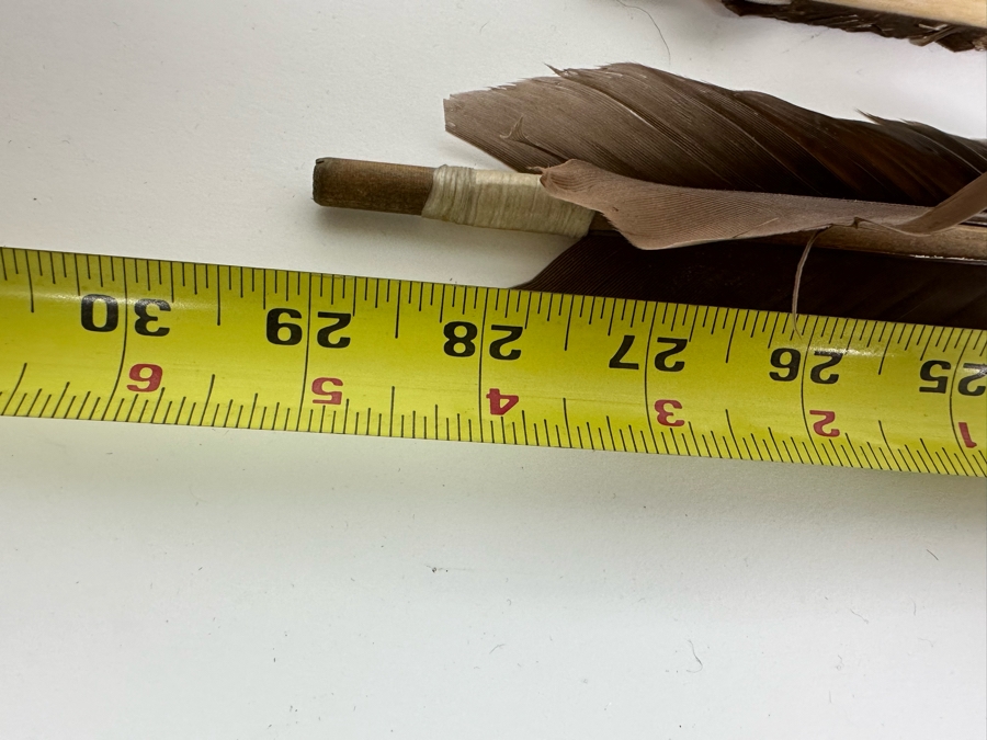 Vintage Arrows 29L With Decorated Deer Skin Quiver [Photo 11]