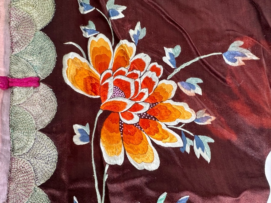Small Vintage Chinese Silk Embroidered Jacket - See Photos 40.5W X 24L [Photo 4]