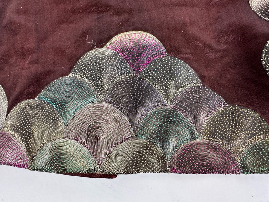 Small Vintage Chinese Silk Embroidered Jacket - See Photos 40.5W X 24L [Photo 8]