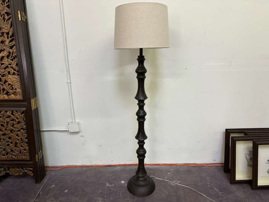 Metal Floor Lamp 63H [Photo 2]
