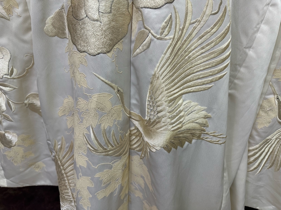 Stunning Vintage White & Gold Brocade Hand Embroidered Japanese Stork Wedding Kimono 52W X 77L [Photo 16]
