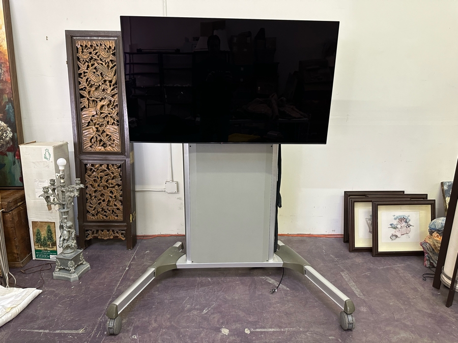 Outdoor Portable TV Stand With Untested TV 57W X 34D X 70H [Photo 3]