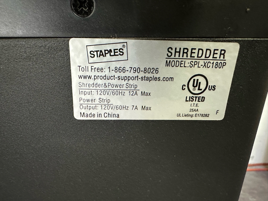 Shredder & Power Strip Model SPL-XC180P Staples [Photo 9]