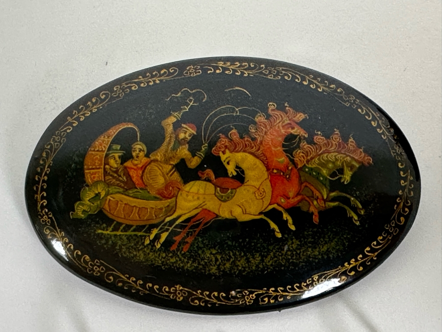 Vintage Russian Jewelry: Hand Painted Signed Russian Lacquer Pin Brooch And Pendant With Matching Earrings [Photo 5]