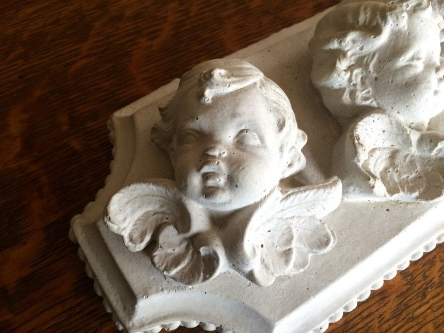 White Cherub Wall Plaque [Photo 2]