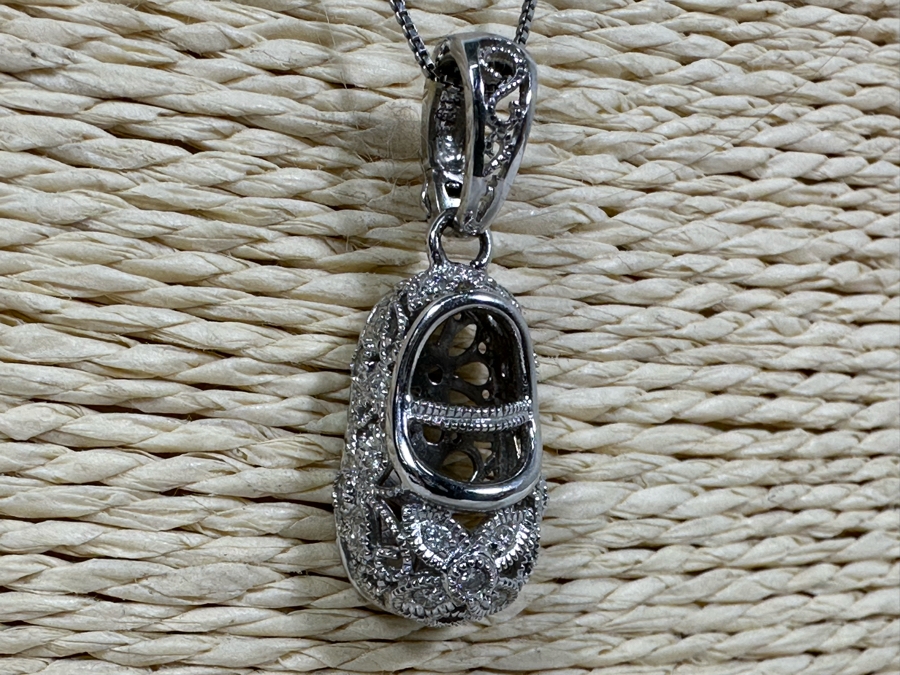 14K Gold With Diamonds Baby Shoe Pendant With 14K Gold 20' Necklace 6.7g [Photo 6]