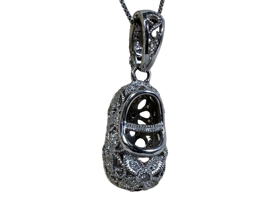 14K Gold With Diamonds Baby Shoe Pendant With 14K Gold 20' Necklace 6.7g [Photo 2]