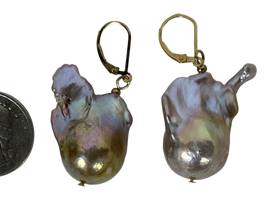 Pair Of Large Pearl Earrings [Photo 1]