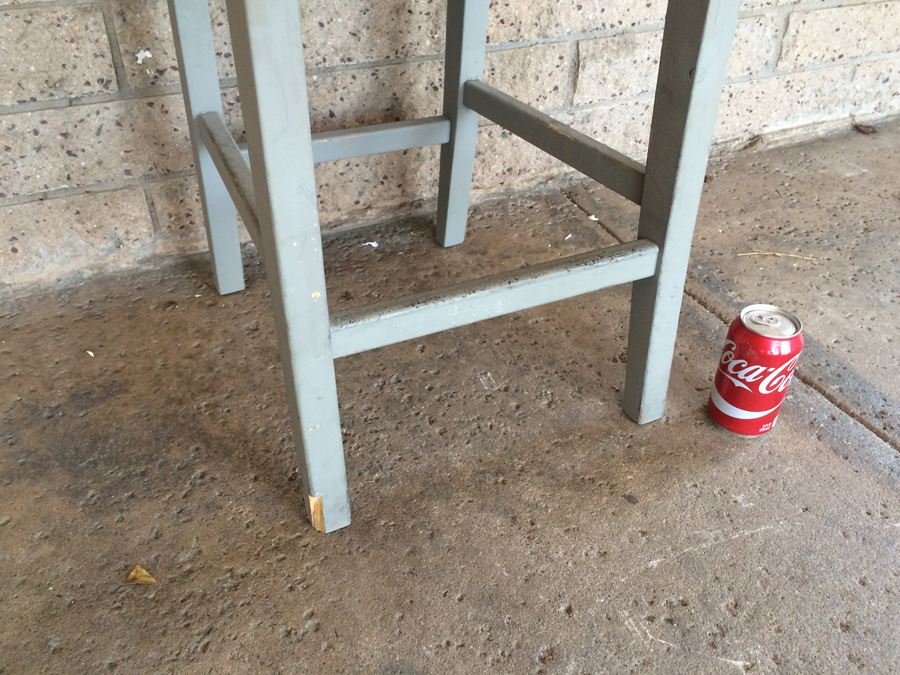 Vintage Blue Chair [Photo 4]