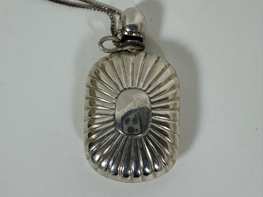Vintage Sterling Silver Perfume Bottle Pendant With Sterling Silver 20' Necklace 24.5g [Photo 8]