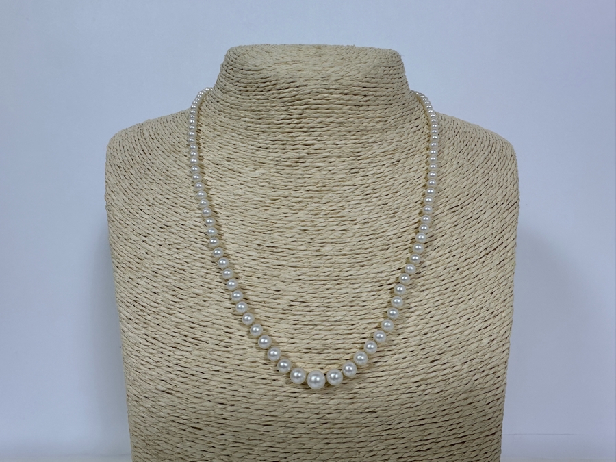 18' Graduated Pearl Necklace With 14K Gold Clasp [Photo 3]