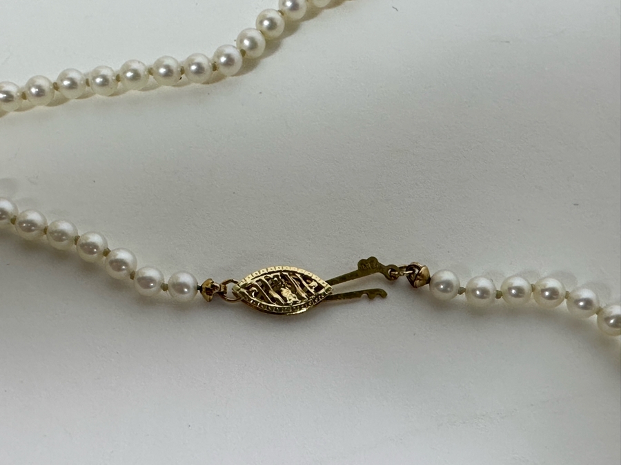 18' Graduated Pearl Necklace With 14K Gold Clasp [Photo 8]