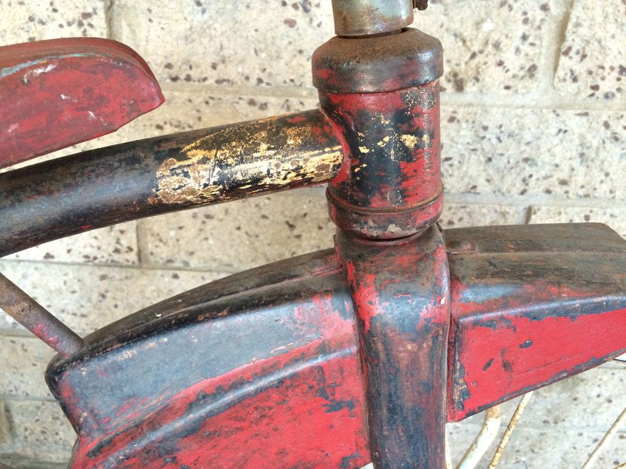 Vintage Red Tricycle [Photo 3]