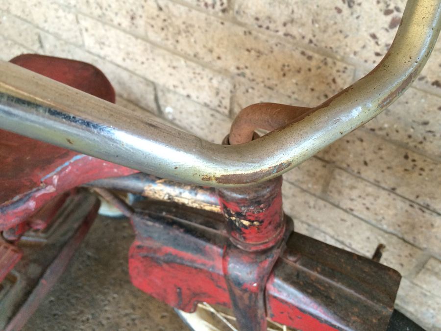 Vintage Red Tricycle [Photo 7]