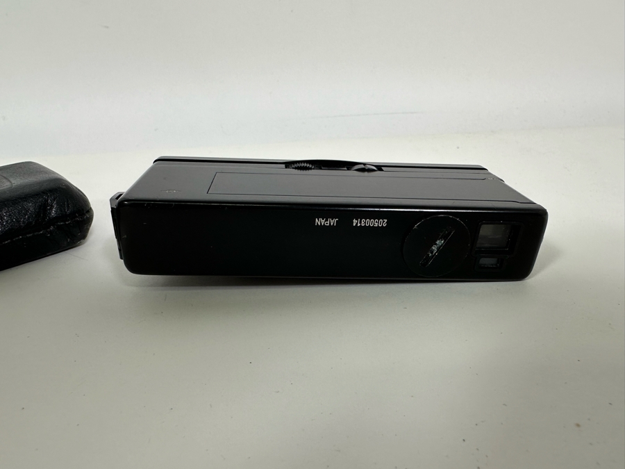 Vintage Yashica Atoron Electro Camera [Photo 8]