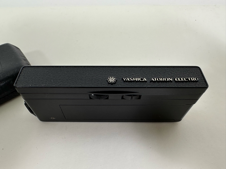 Vintage Yashica Atoron Electro Camera [Photo 6]