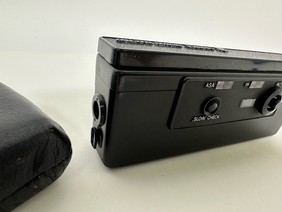 Vintage Yashica Atoron Electro Camera [Photo 4]