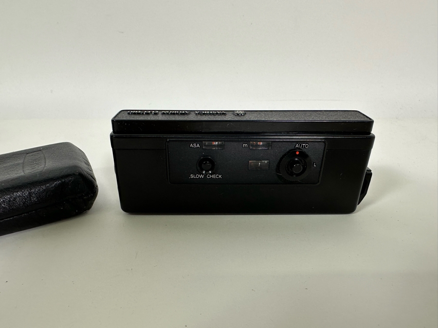 Vintage Yashica Atoron Electro Camera [Photo 2]