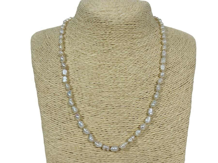 19' Pearl Necklace With 14K Gold Clasp [Photo 2]