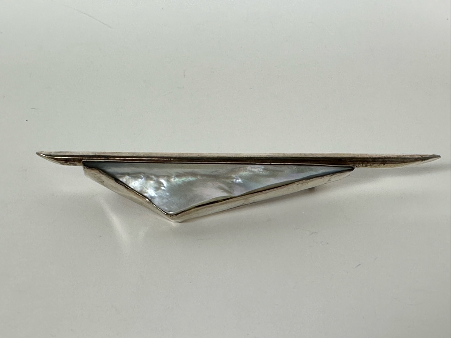 Mid-Century Modern Sterling Silver Mother Of Pearl Brooch Pin With European Touch Mark 4W 17.6g [Photo 3]