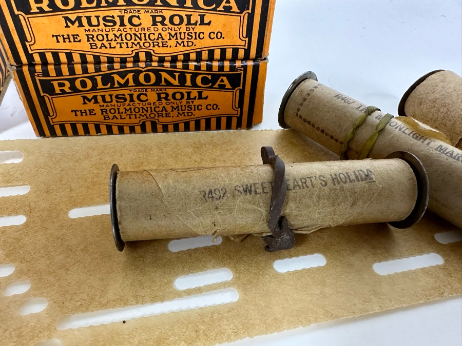 Vintage Rolmonica Player Harmonica With Original Box And 9 Music Rolls [Photo 19]