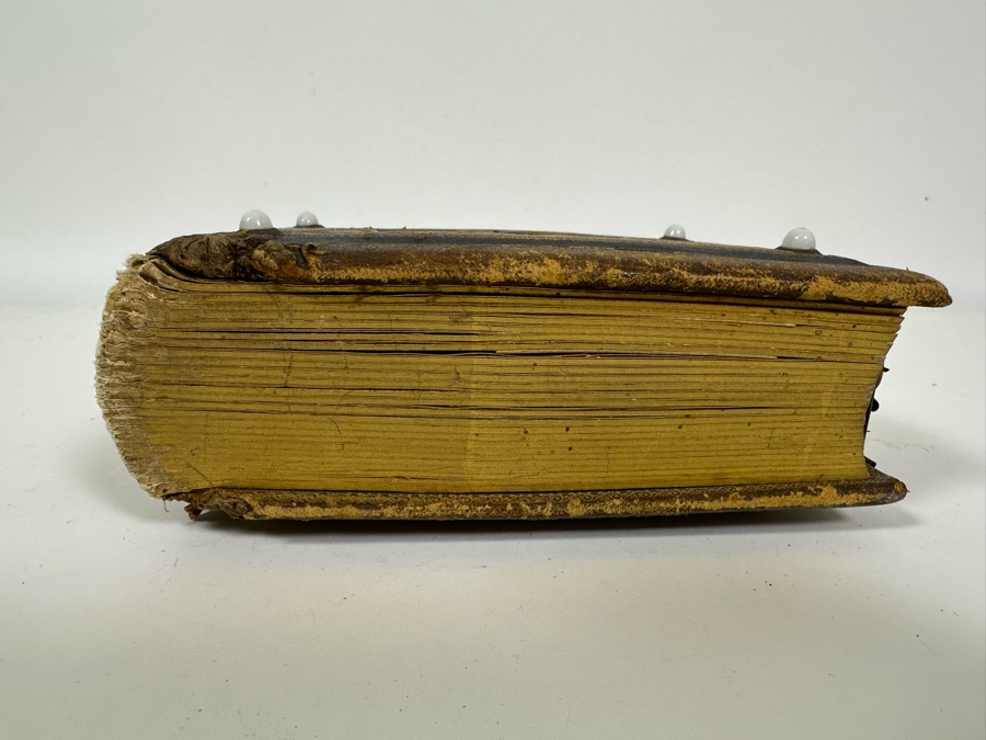 Vintage Photograph Leather Bound Book With Old Family Photos (Binding Is Damaged) 8W X 5.5H X 2.5D [Photo 6]