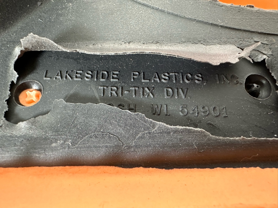 Four Traffic Cones By Lakeside Plastics 19.5H [Photo 7]