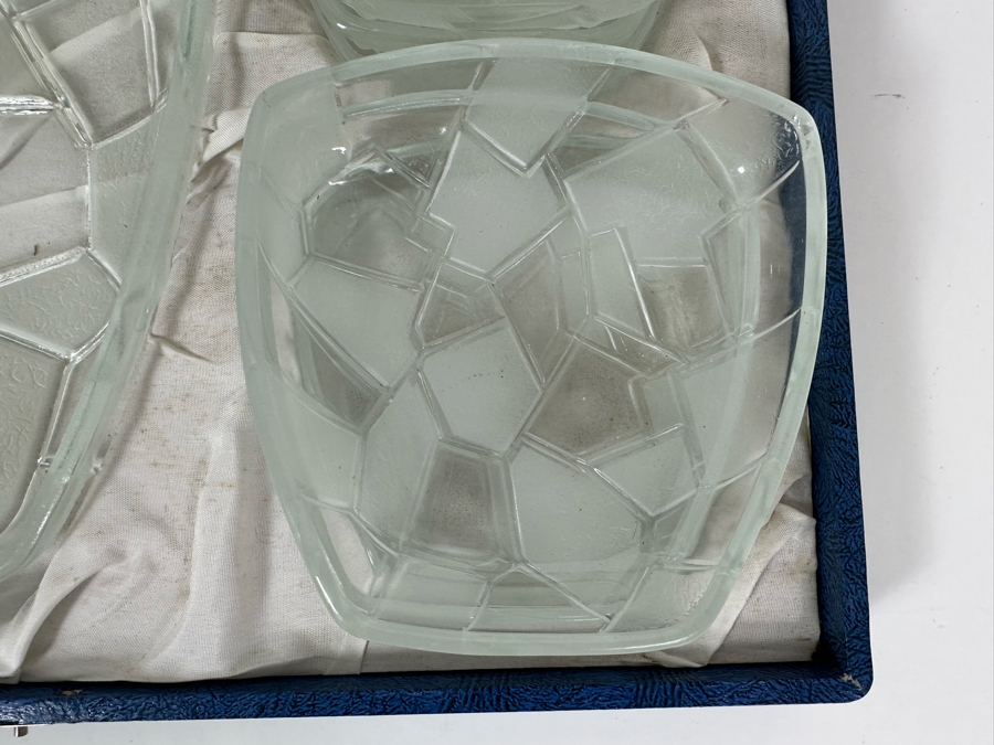Mid-Century Glass Luncheon Set With Original Box Six Small Plates 5W And One 9.5 Plate [Photo 9]