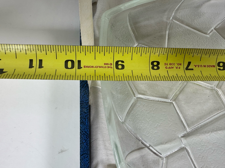 Mid-Century Glass Luncheon Set With Original Box Six Small Plates 5W And One 9.5 Plate [Photo 10]