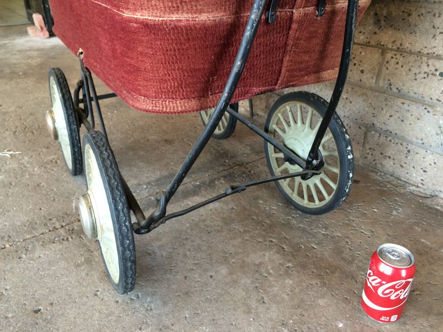 Vintage Baby Carriage [Photo 7]