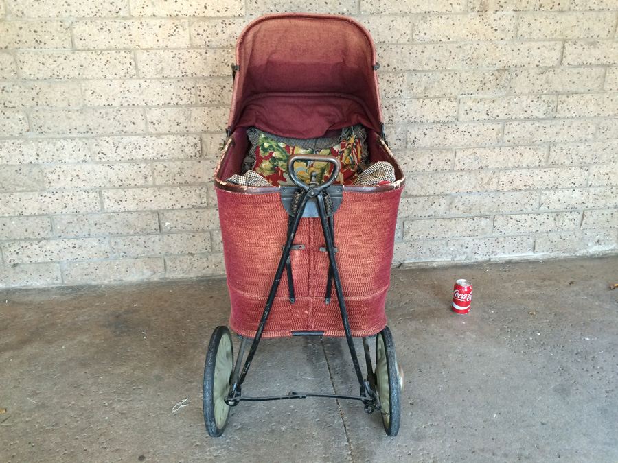 Vintage Baby Carriage [Photo 19]