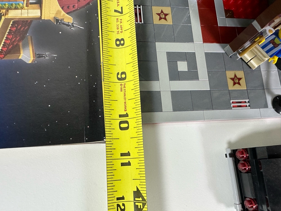 LEGO Creator Set 10232 Palace Cinema With The Original Instruction Booklets Already Assembled/Not Glued 10W X 10D X 16H [Photo 22]