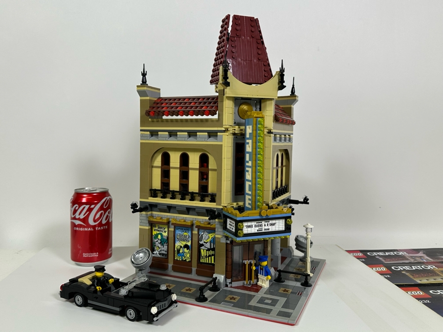 LEGO Creator Set 10232 Palace Cinema With The Original Instruction Booklets Already Assembled/Not Glued 10W X 10D X 16H [Photo 3]